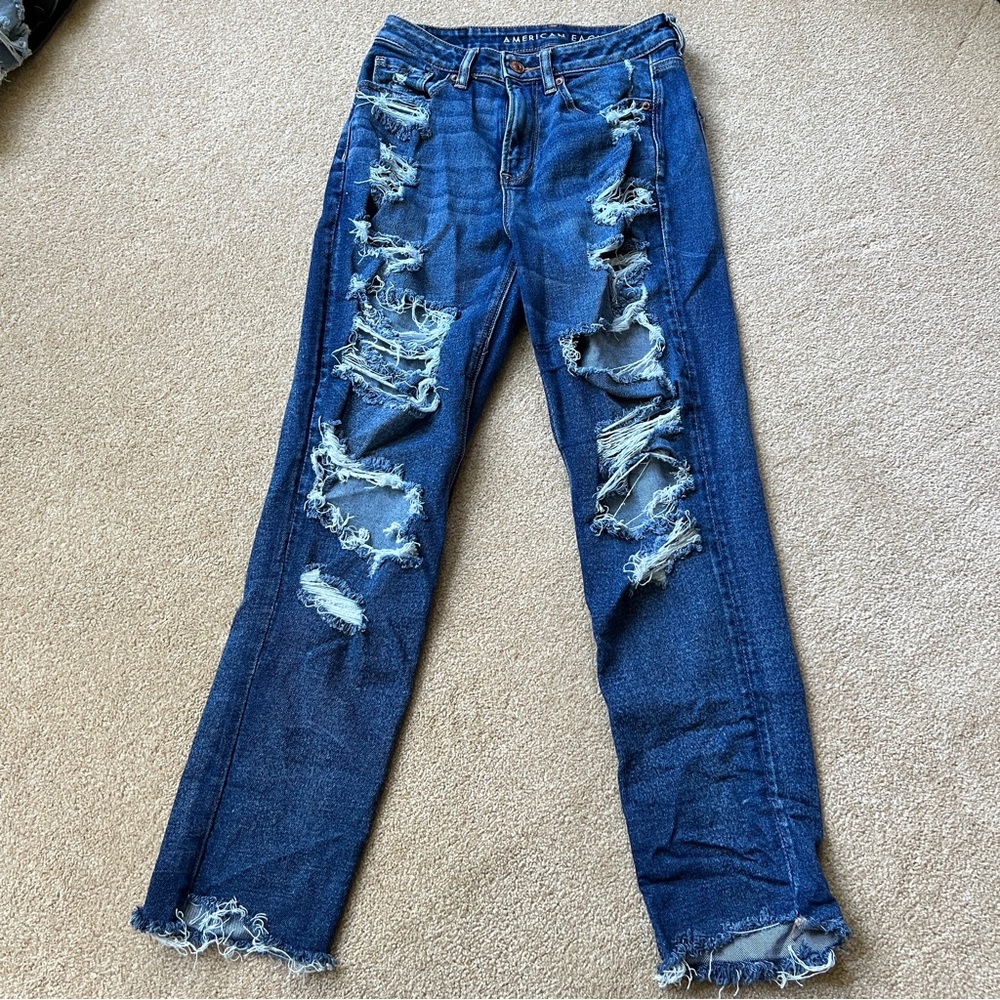American Eagle stretch mom jeans size 4 like new condition